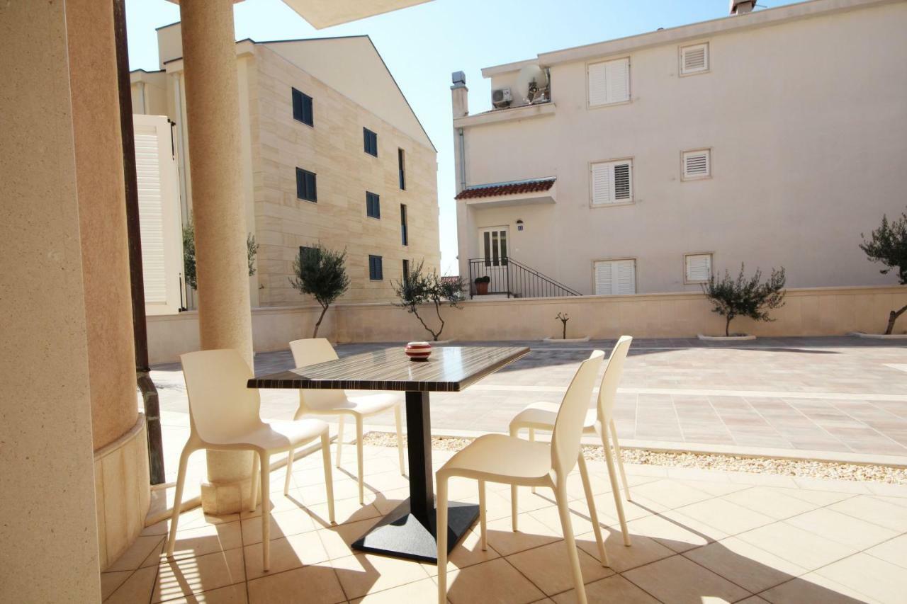 Apartment Domo Makarska Esterno foto