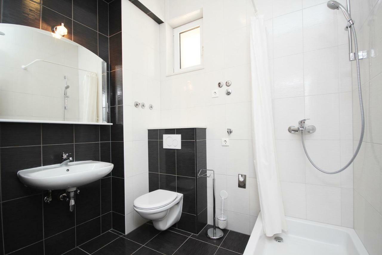 Apartment Domo Makarska Esterno foto